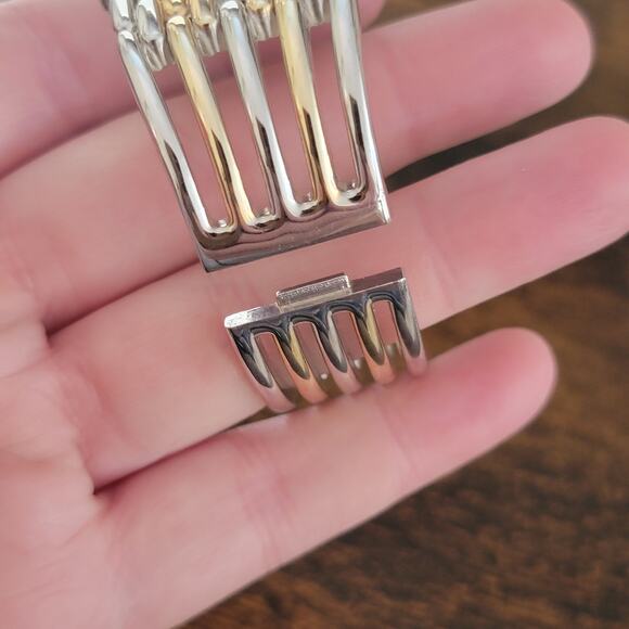 Vintage Watches Vivani Two Tone Stretch Band Rectangular Dial Quartz Watch - Picture 10 of 10